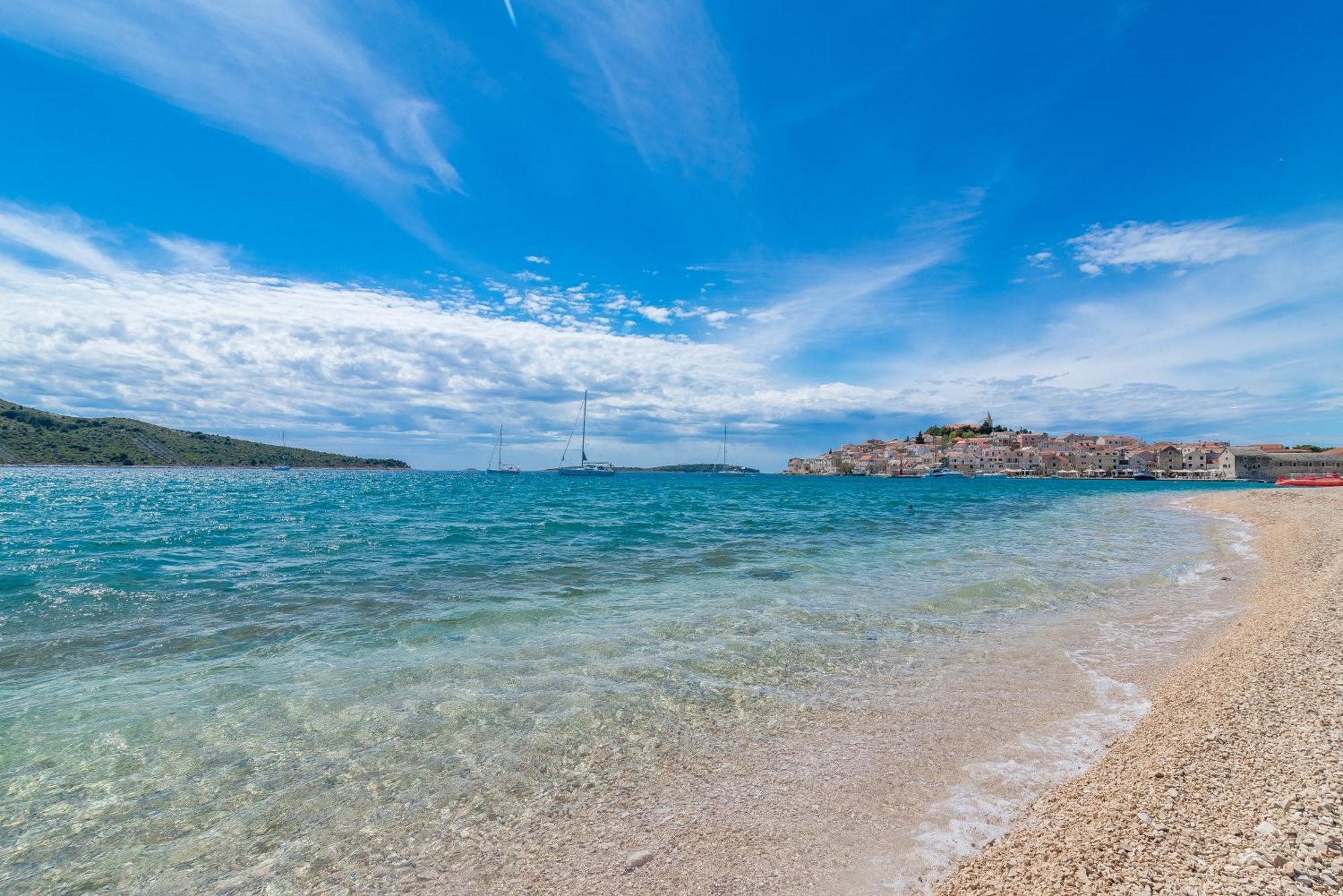 Beachfront Apartments Villa Sisa Primošten Buitenkant foto